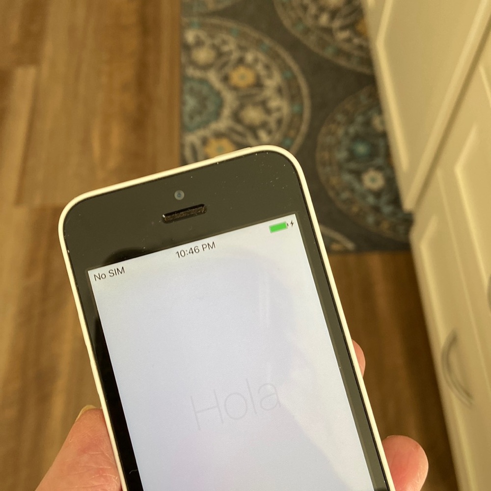 White iPhone 5c model A1532 no sim AT&T network FOR PARTS/HARDWARE ONLY…. - Picture 4 of 4